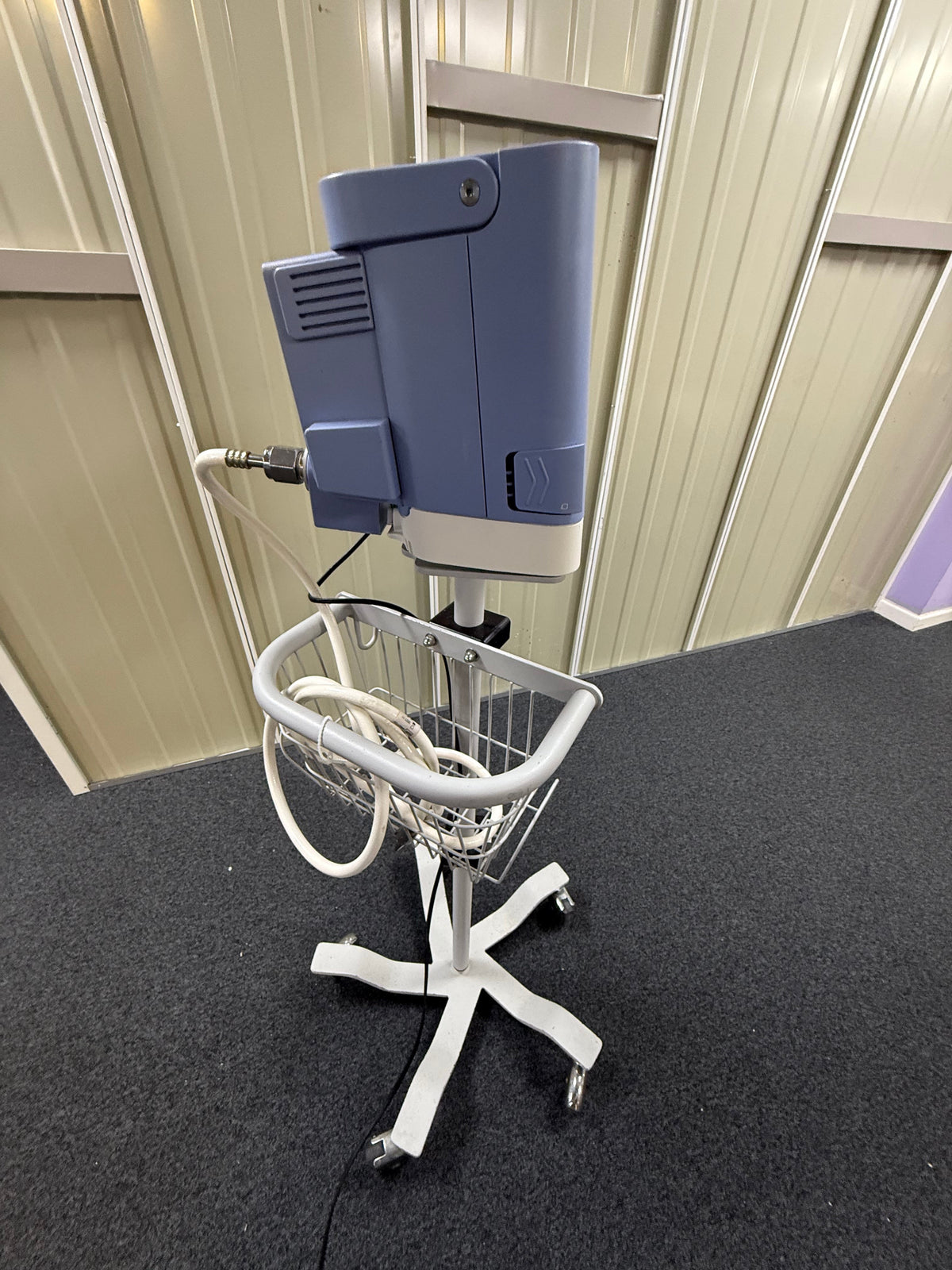 Philips Respironics Trilogy 202 Ventilator Software Version 14.2.05 - Blower Hours 491.1 Hrs on Stand SelfiMed UK