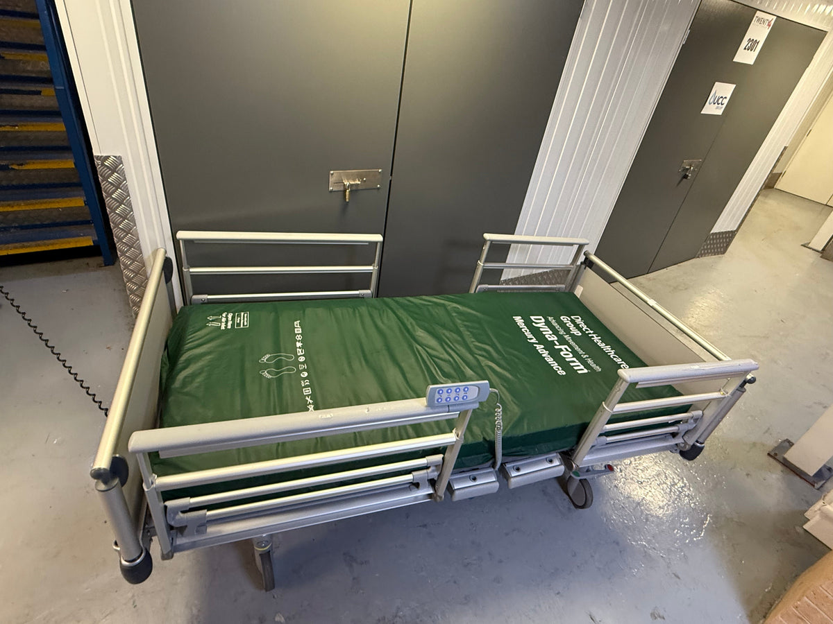 Volker Electric Hospital Bed S 962-2 with Hospital Mattress (Fully Serviced & Tested) SelfiMed UK