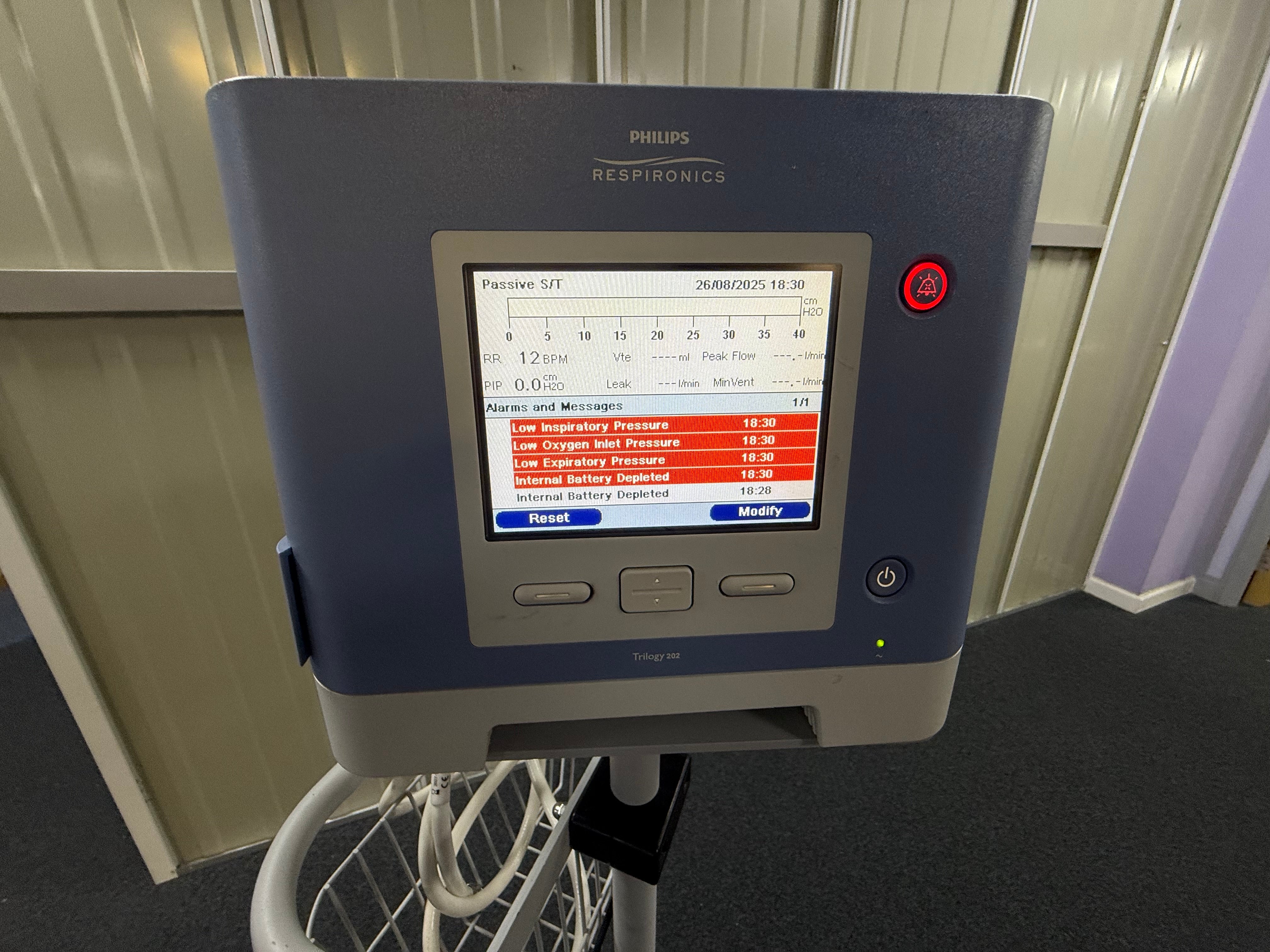 Philips Respironics Trilogy 202 Ventilator Software Version 14.2.05 - Blower Hours 491.1 Hrs on Stand SelfiMed UK