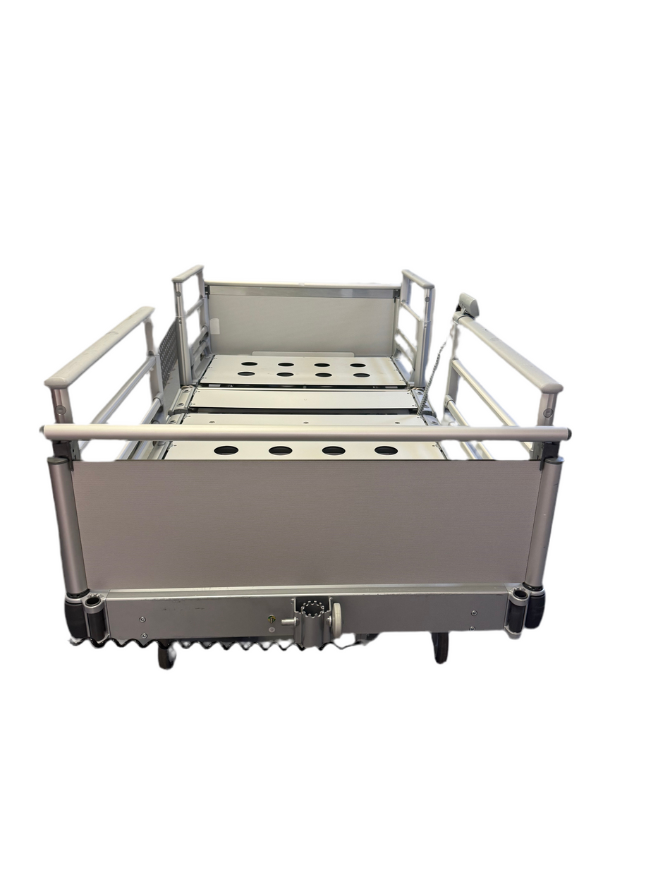 Volker Electric Hospital Bed S 962-2 with Hospital Mattress - No Power SelfiMed UK