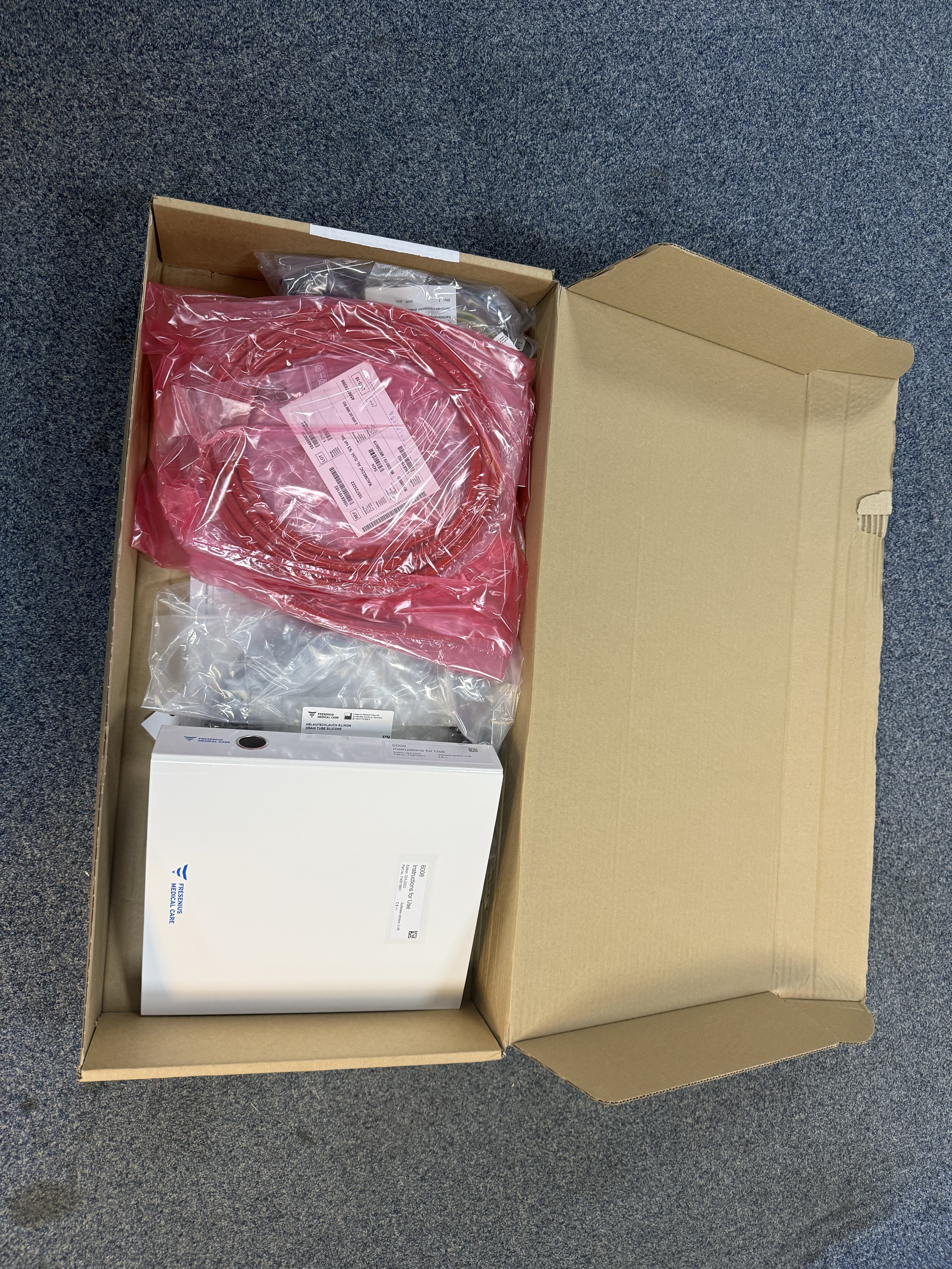 Fresenius Medical Care 5008 CorDiax Dialysis Machine Software Version V4.63 with Power Supply, Hoses and Accessories in Box