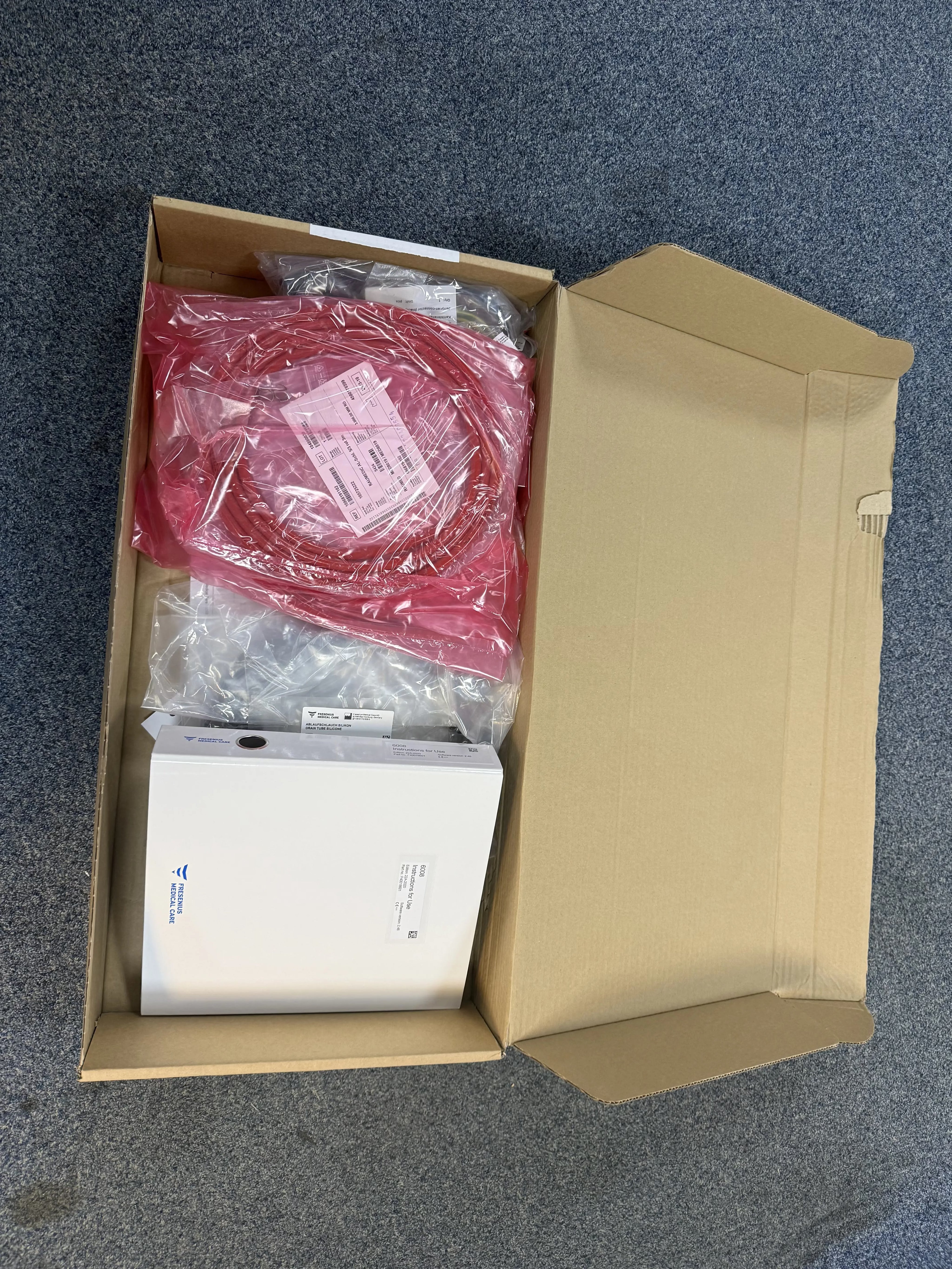 Fresenius Medical Care 5008 CorDiax Dialysis Machine Software Version V4.63 with Power Supply, Hoses and Accessories in Box