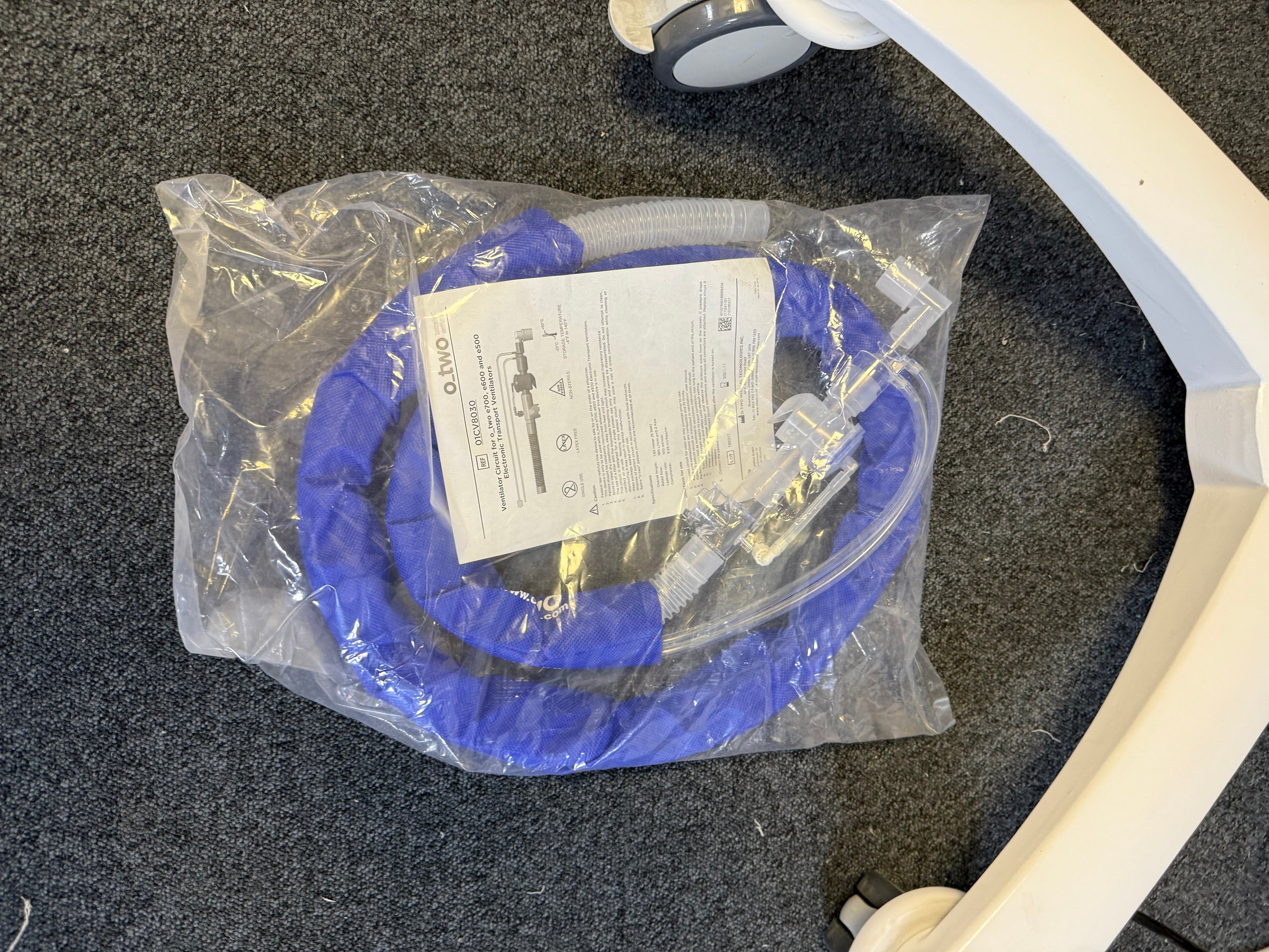 O-Two e700 with transport ventilator circuit attached