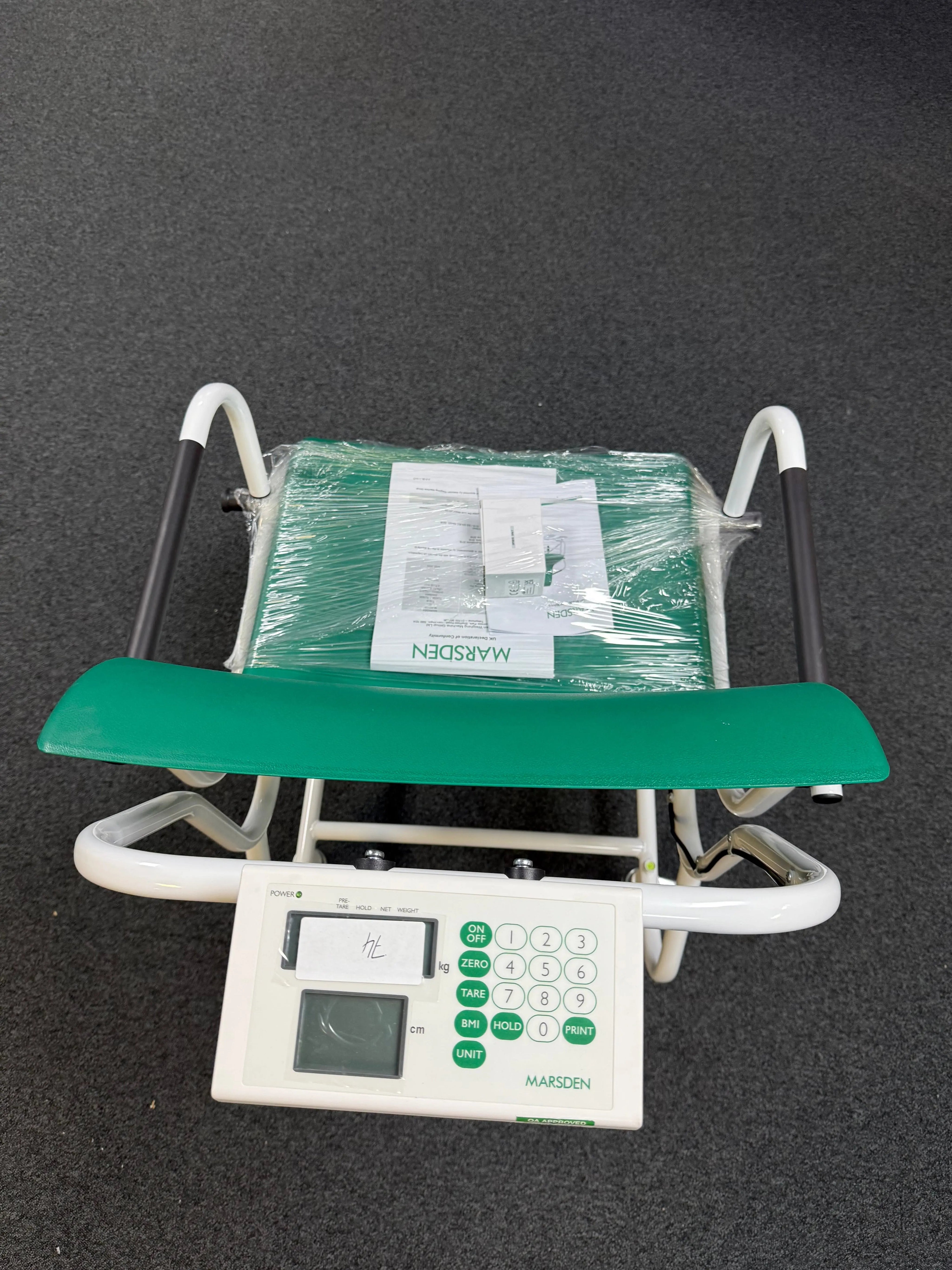 Top view of Marsden M-200 high-capacity digital chair scale with footrests and armrests