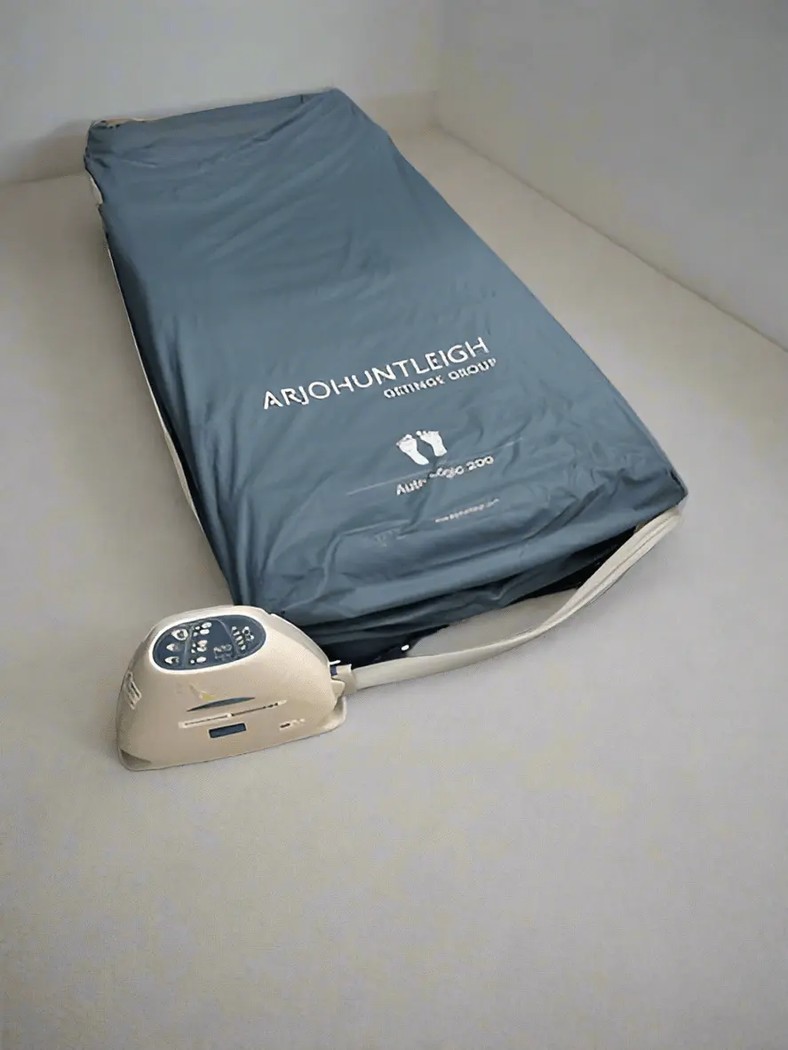 Arjo AutoLogic Inflatable Mattress & Pump - SelfiMed UK