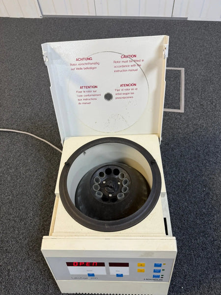 Heraeus Labofuge 200 Centrifuge - SelfiMed UK