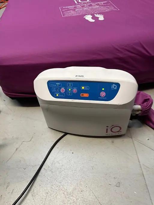 IQ Medical Dual Star Inflatable Mattress System - No Pump - SelfiMed UK