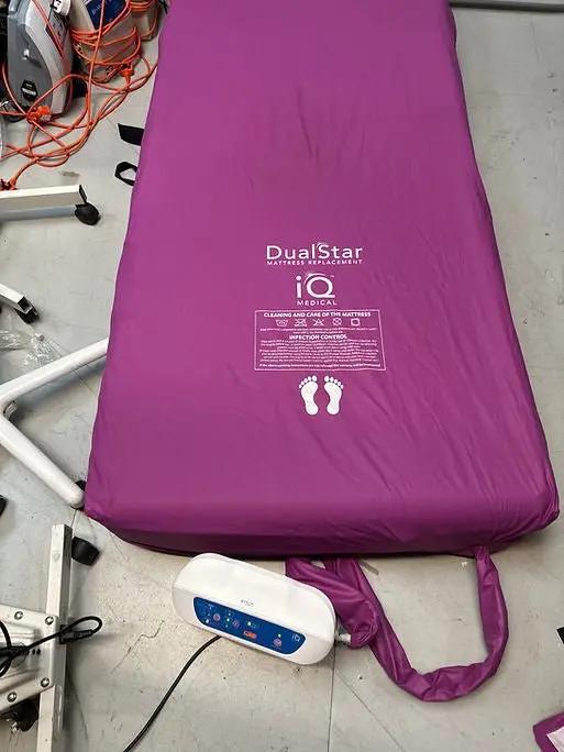 IQ Medical Dual Star Inflatable Mattress System - No Pump - SelfiMed UK