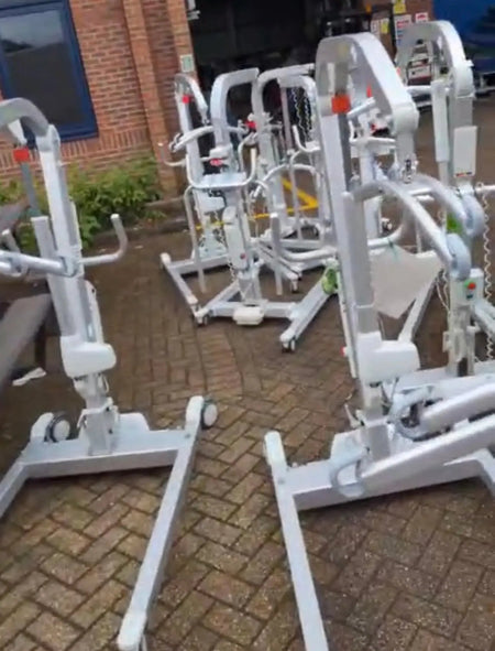 Liko Viking L Patient Hoist with Battery and Remote Control - SelfiMed UK