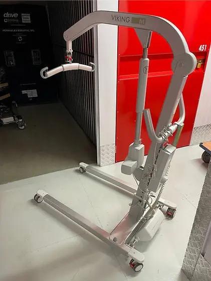Liko Viking M Patient Hoist with Battery and Remote Control - SelfiMed UK