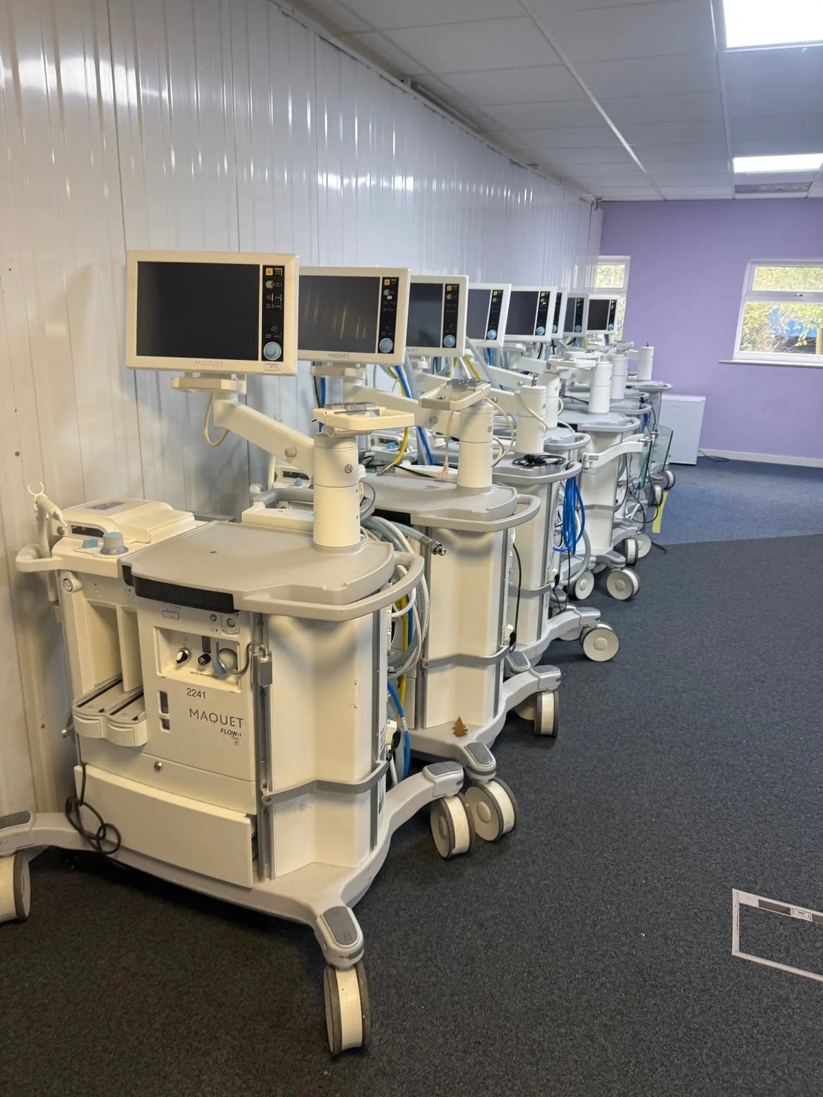 Maquet Flow - i Anaesthesia Machine with Hose - System Version 4.9 - Software Version 04.09.00