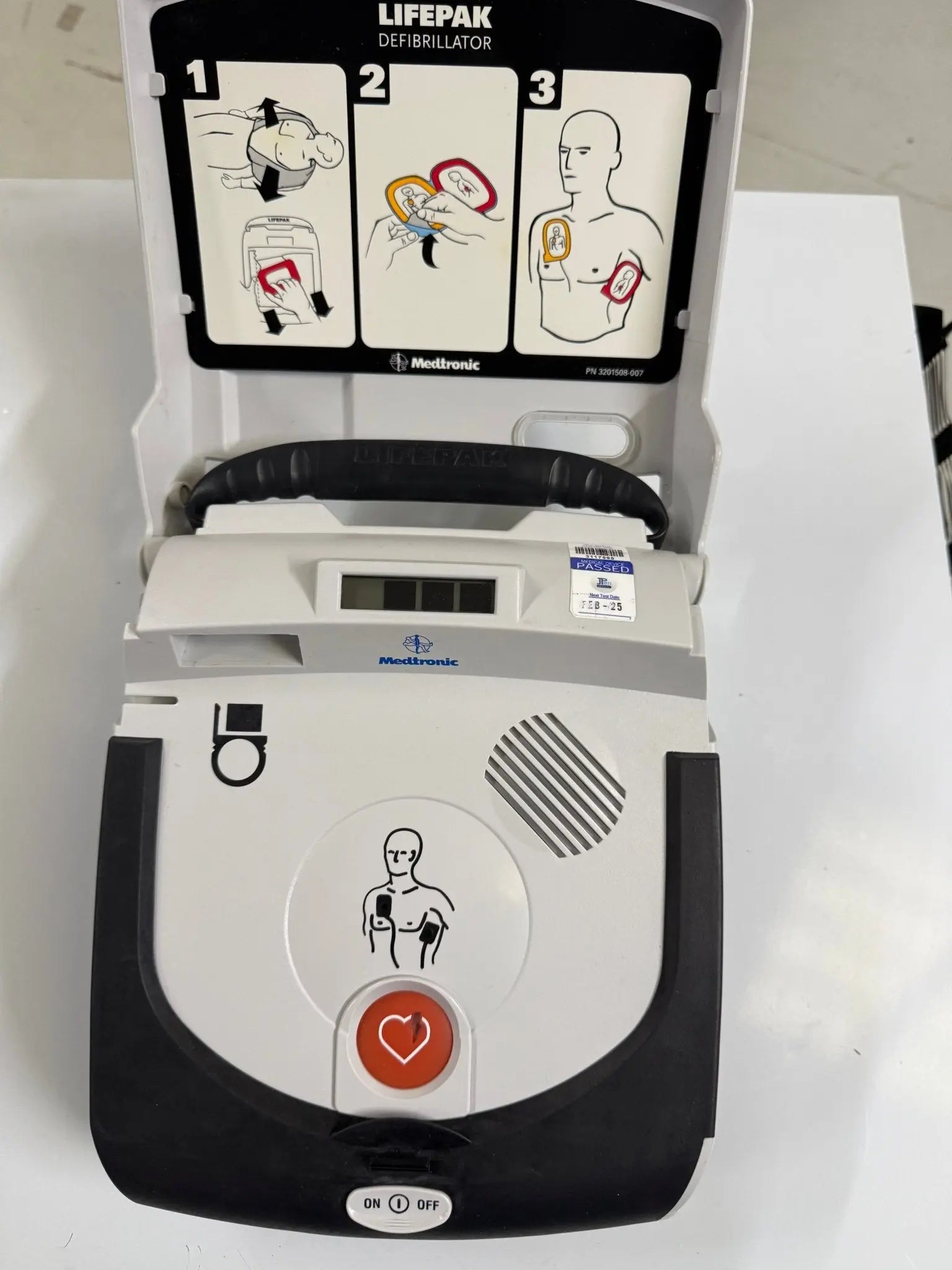 Medtronik Lifepak Express Semi - Automatic Defibrillator - SelfiMed UK