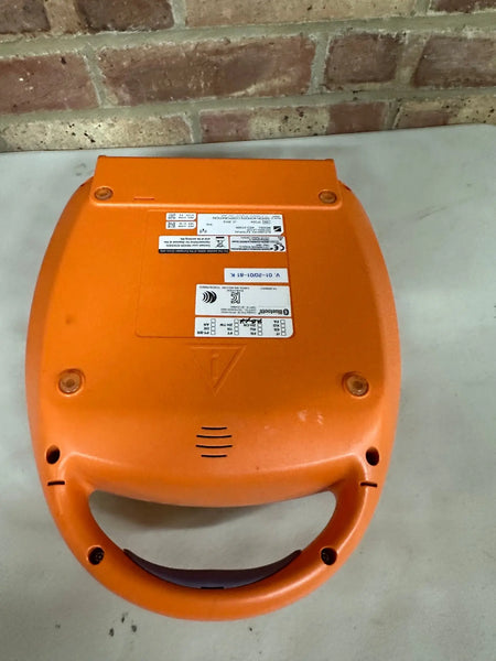 Nihon Kohden Cardiolife AED - 3100 Acti Biphasic Defibrillator - SelfiMed UK