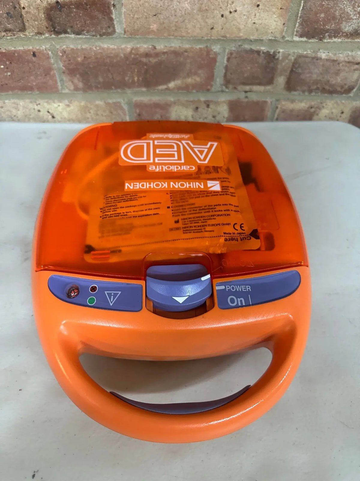 Nihon Kohden Cardiolife AED - 3100 Acti Biphasic Defibrillator - SelfiMed UK