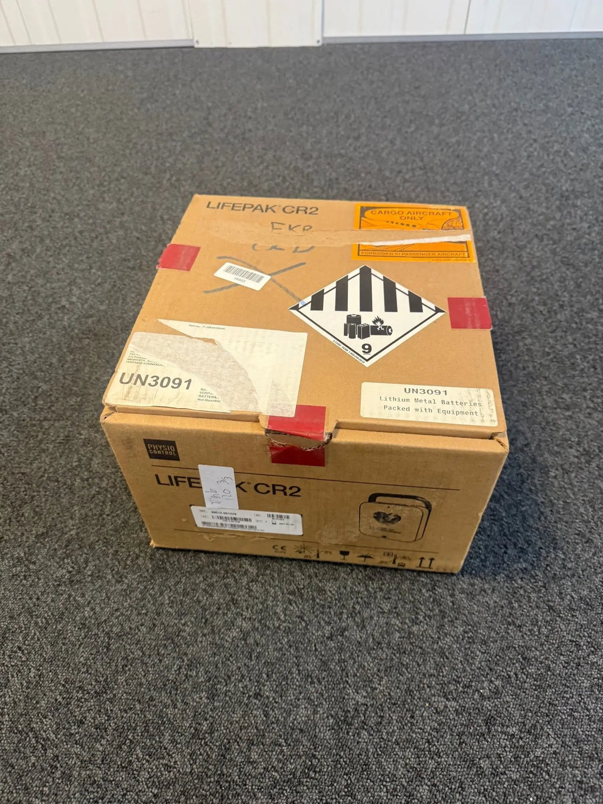 Physio Control Lifepak CR Plus Defibrillator in Case with Box and Li/S02C12 Battery - SelfiMed UK