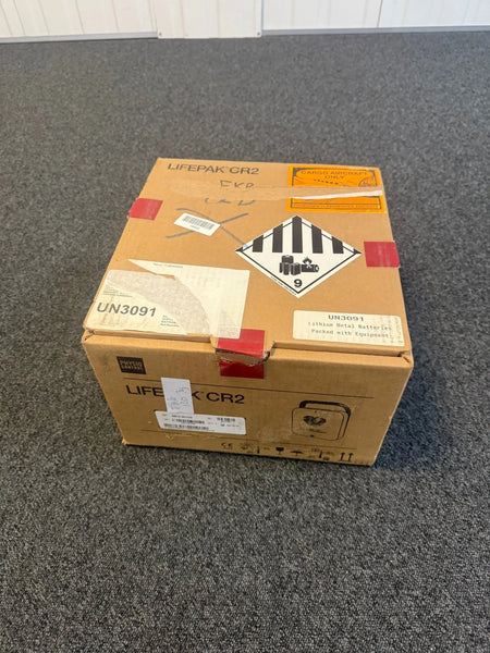 Physio Control Lifepak CR Plus Defibrillator in Case with Box and Li/S02C12 Battery - SelfiMed UK