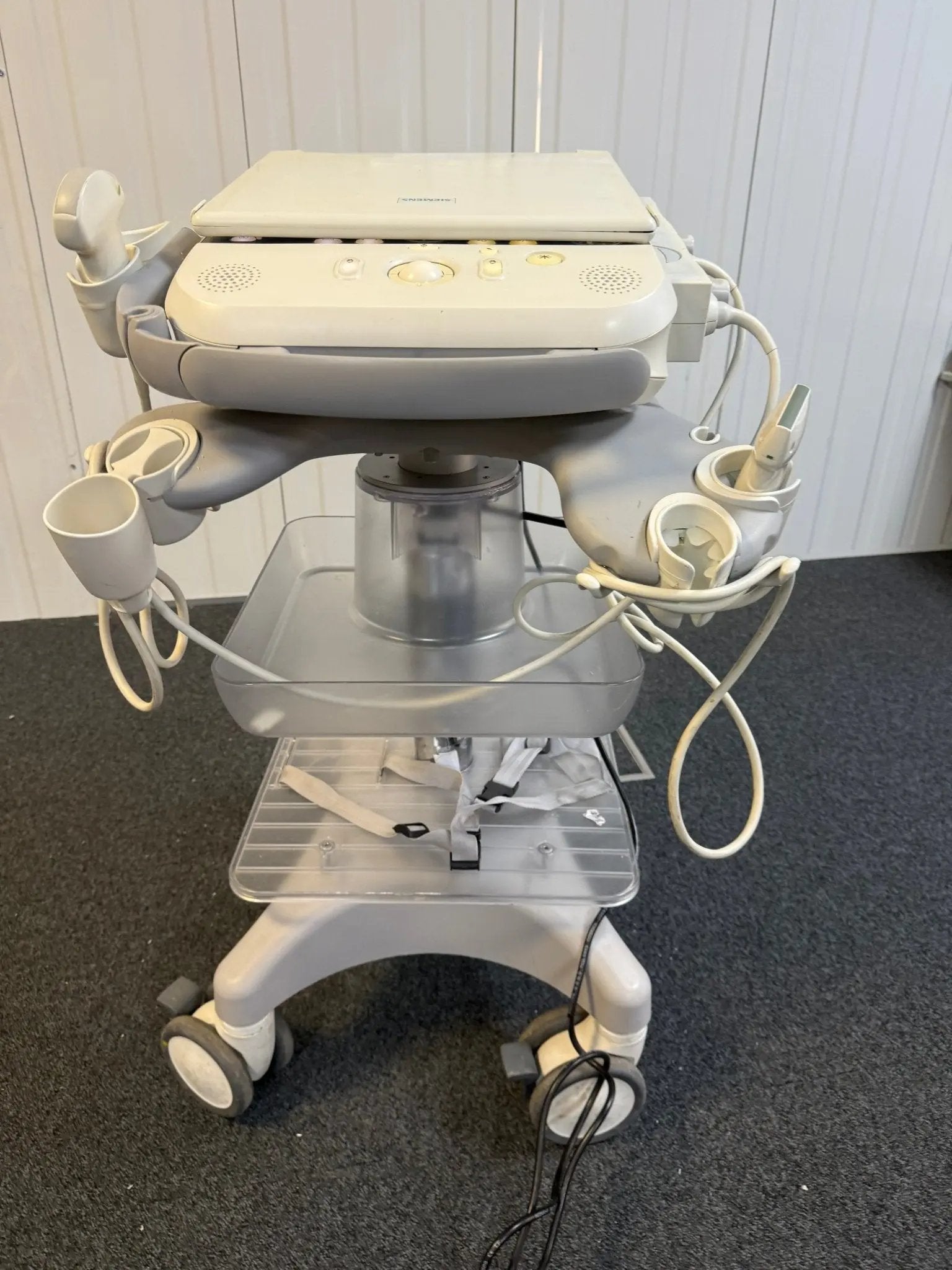 Siemens Acuson P300 Portable Ultrasound System **NO HDD** - SelfiMed UK