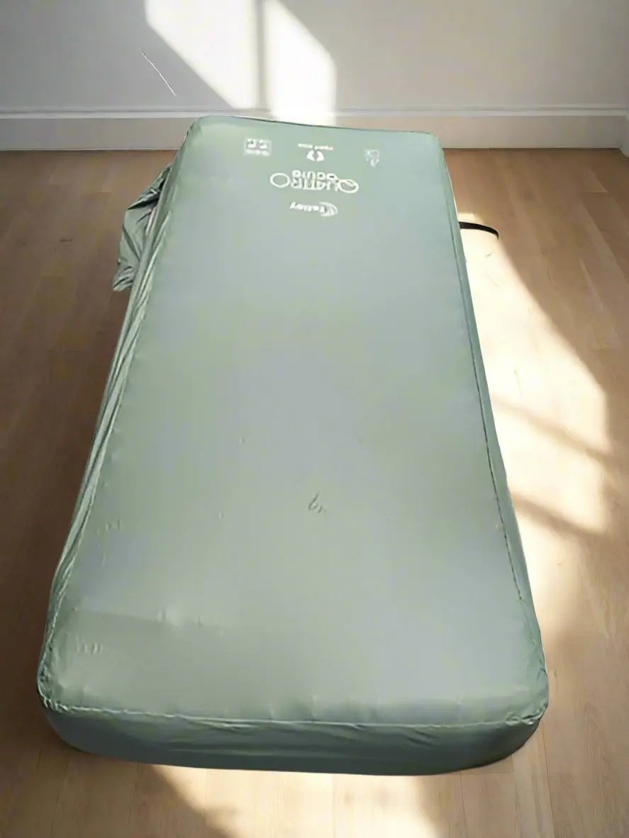 Talley Quattro Acute inflatable Mattress with Pump - SelfiMed UK
