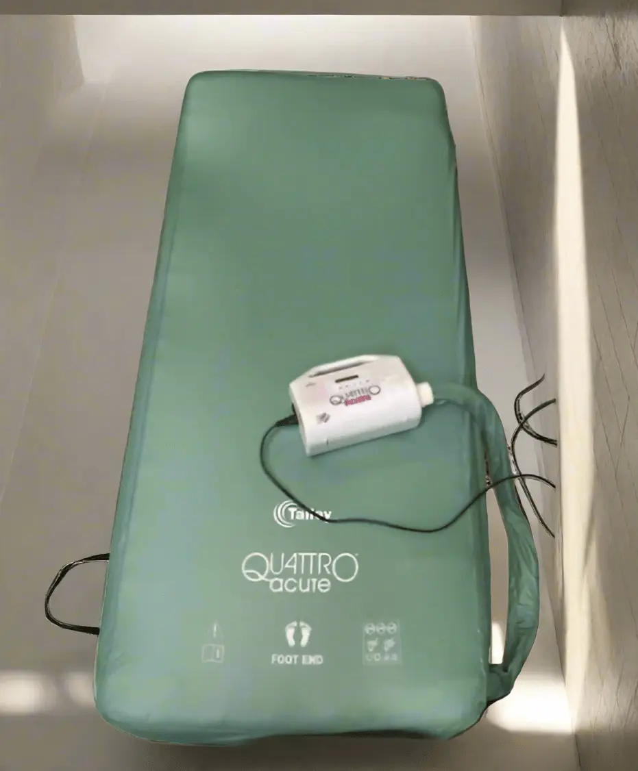 Talley Quattro Acute inflatable Mattress with Pump - SelfiMed UK
