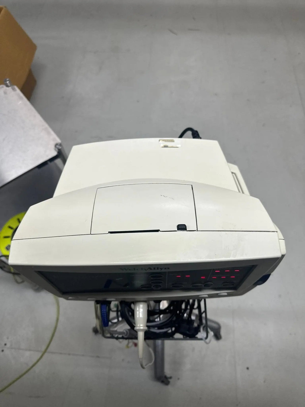 Welch Allyn 62000 Series Patient Monitor with leads - SelfiMed UK