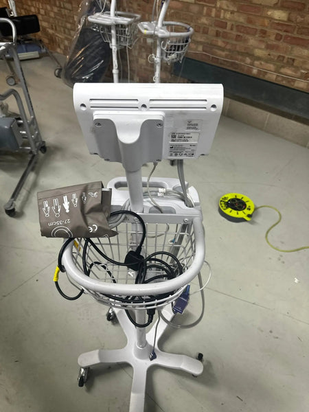 Welch Allyn Connex Spot Monitor with BP and Pulse Oximetry - SelfiMed UK