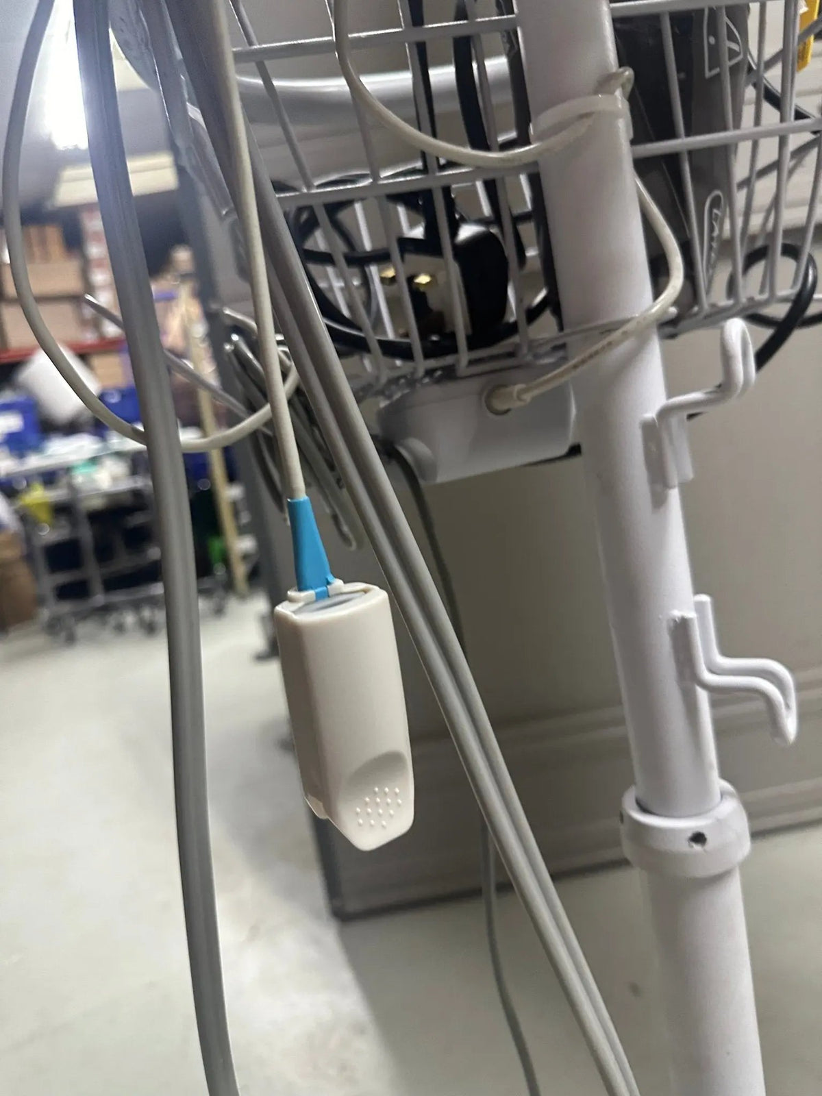 Welch Allyn Connex Spot Monitor with BP and Pulse Oximetry - SelfiMed UK