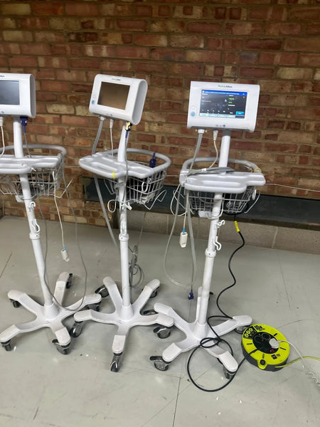 Welch Allyn Connex Spot Monitor with BP and Pulse Oximetry - SelfiMed UK