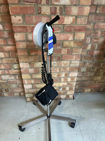 Welch Allyn Maxi - Stabil 3 Sphygmomanometer with Mobile Stand - SelfiMed UK
