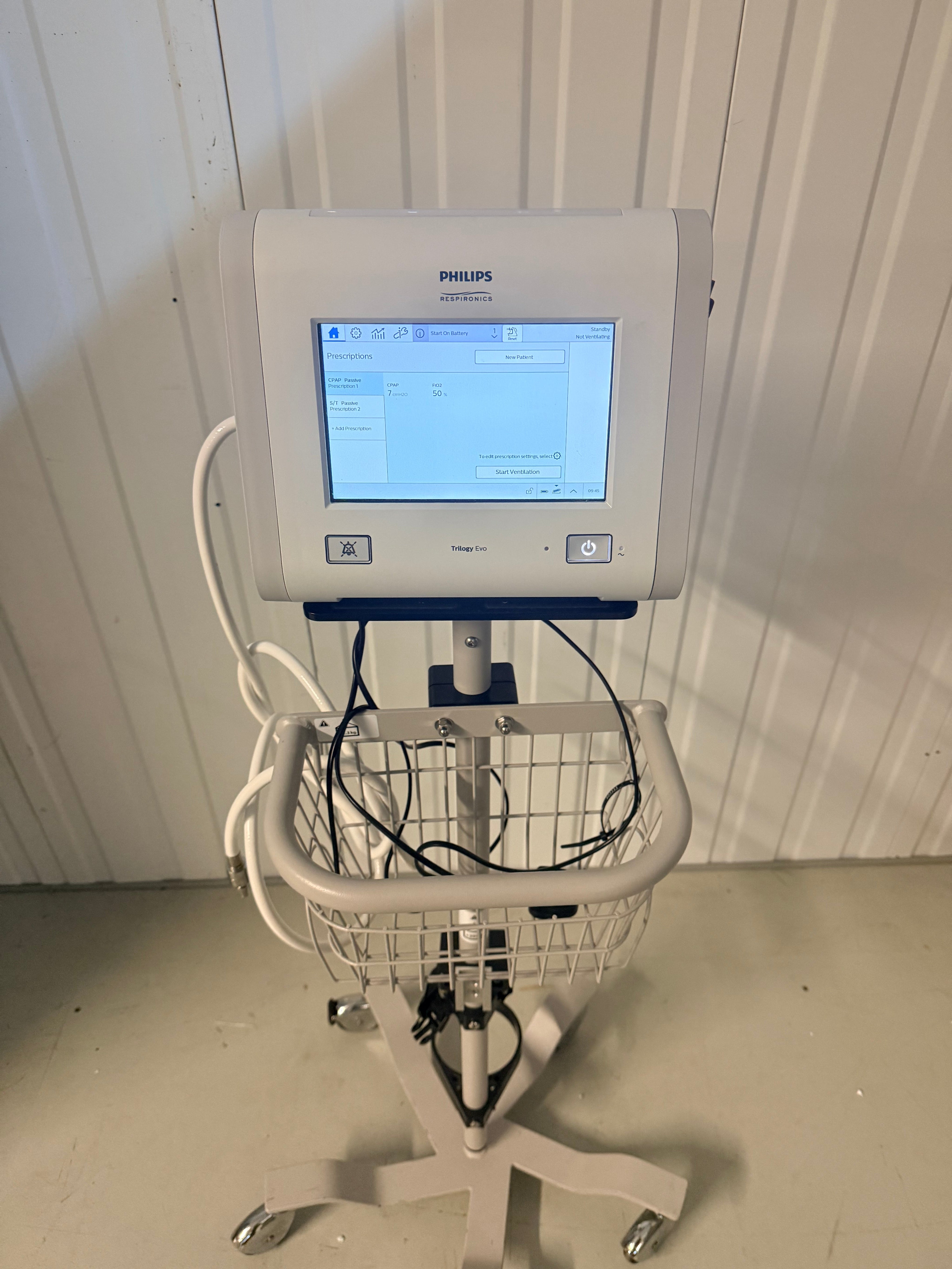 Philips Trilogy Evo Portable hospital-to-home ventilator (Mfd. 2020) Software version 1.06.10.00 SelfiMed UK