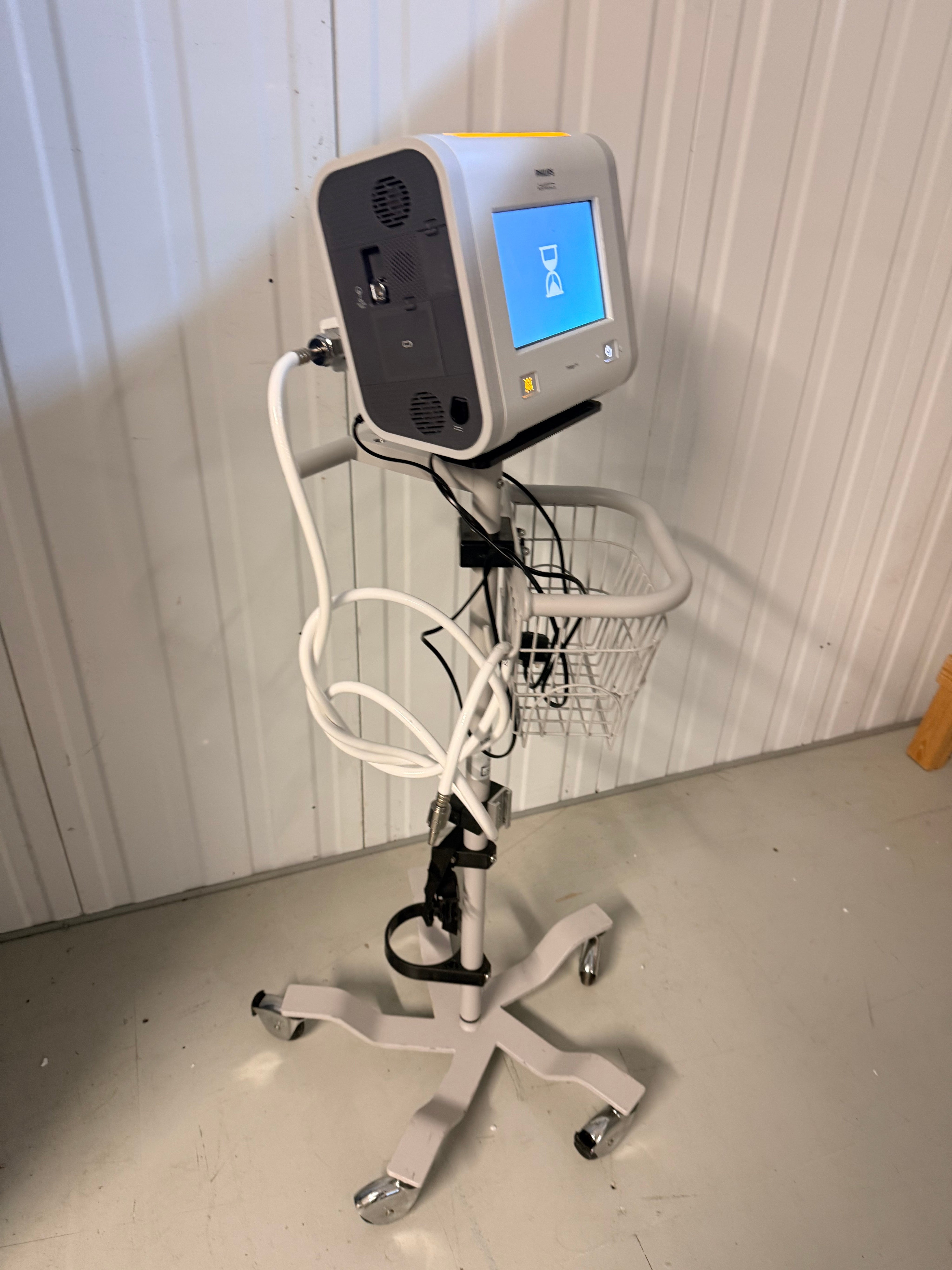 Philips Trilogy Evo Portable hospital-to-home ventilator (Mfd. 2020) Software version 1.06.10.00 SelfiMed UK