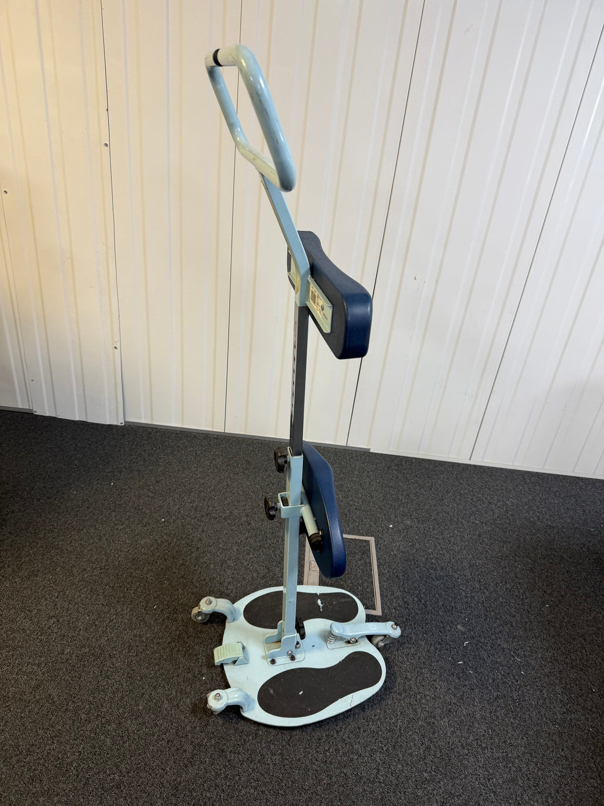 360-degree rotating turntable feature on Orbi-Turn transfer aid