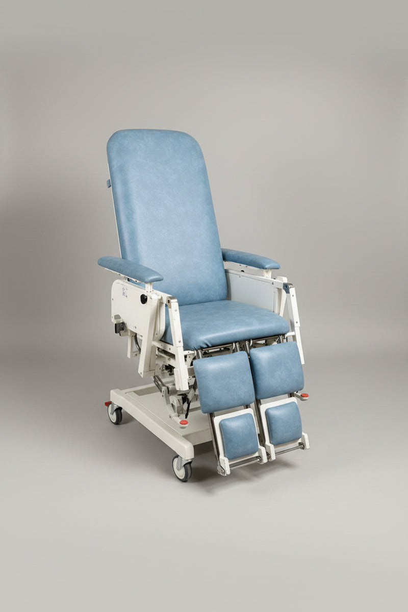 Autotilt SIGMA 250 Critical Care Chair SelfiMed UK