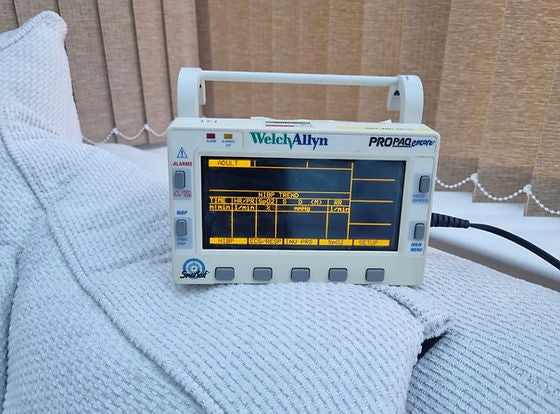 Welch Allyn Propaq Encore-Bedside Patient Monitor with BP cuff and SPO2 sensor - No Power adaptor