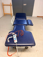 ArjoHuntleigh Electric Examination Couch with Controller SelfiMed UK