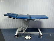 Plinth 2000 Tilting Divided Podiatry Chair - SelfiMed UK