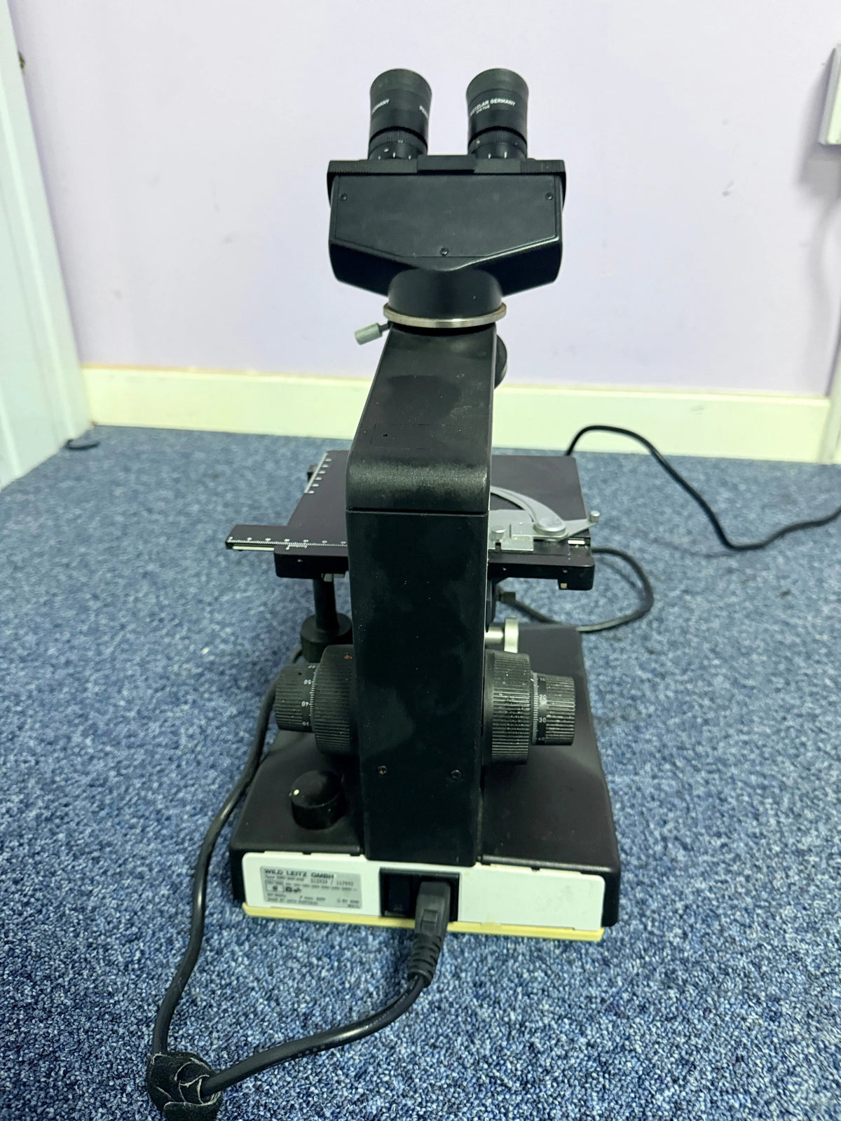Biomed Leitz Type 020-507.010 Microscope with Accessories SelfiMed UK
