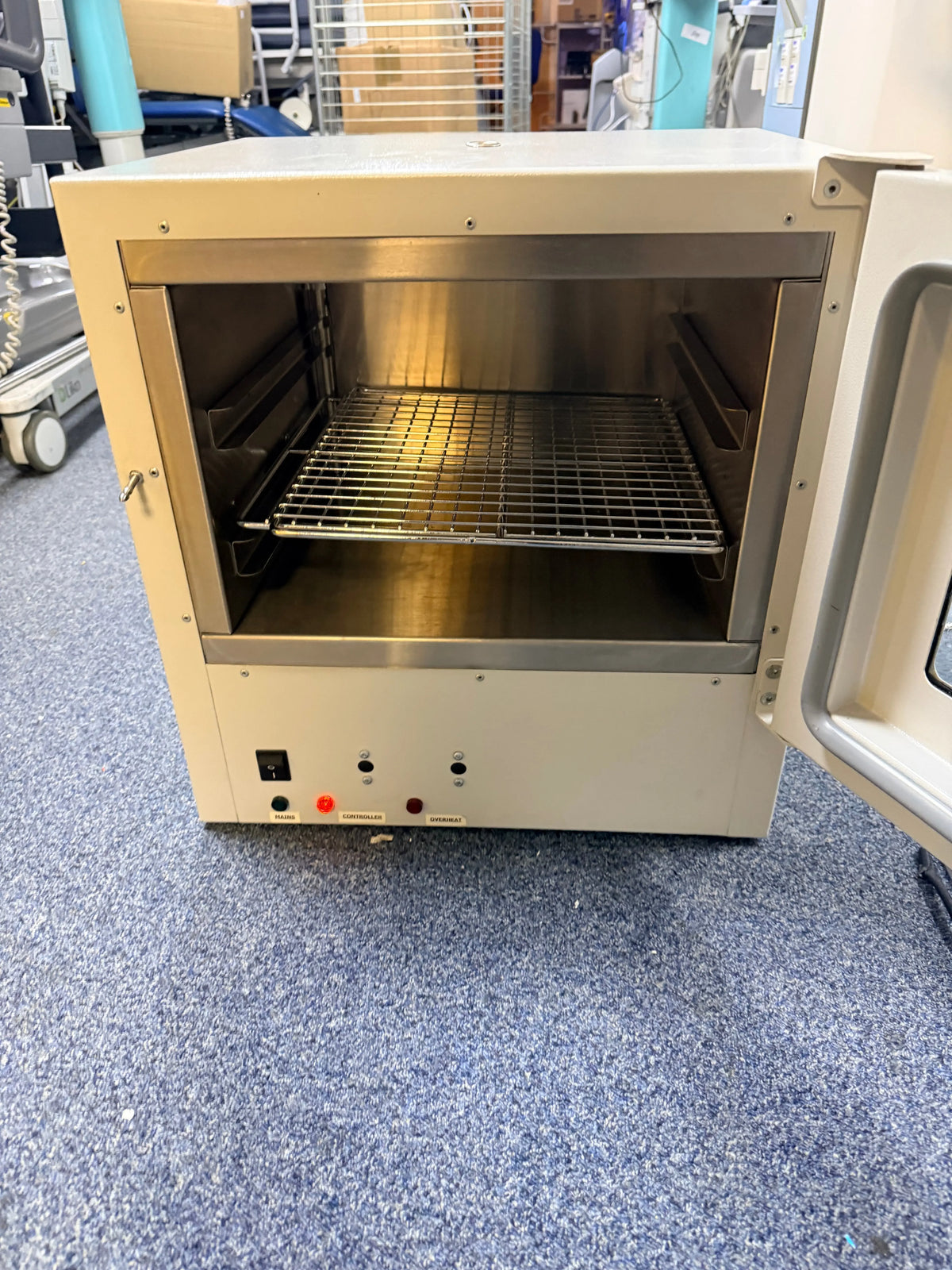 Genlab Bracco 30 Incubator - SelfiMed UK