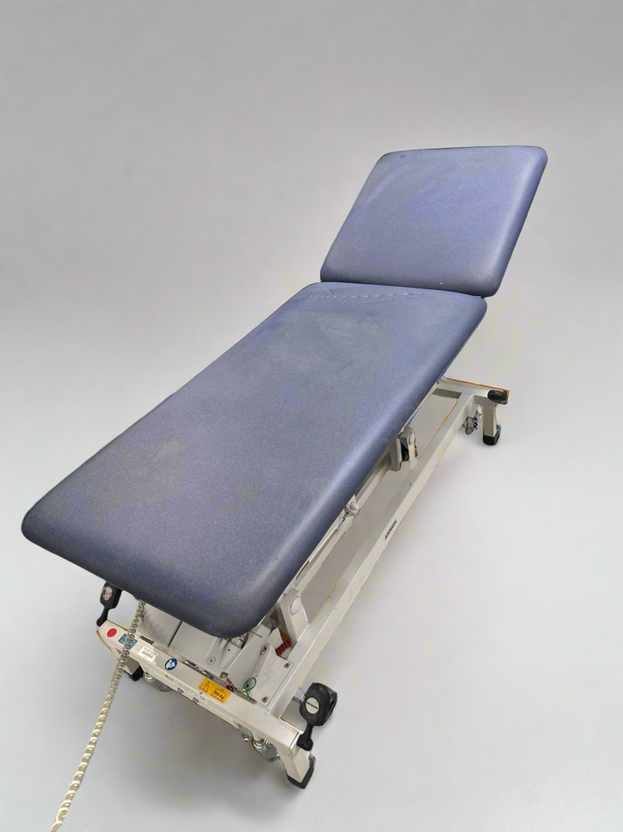 Akron Streamline Merit 2 Examination Couch