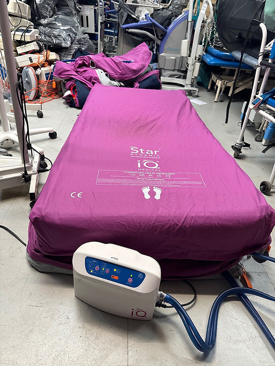 IQ Medical Star Inflatable Mattress with pump