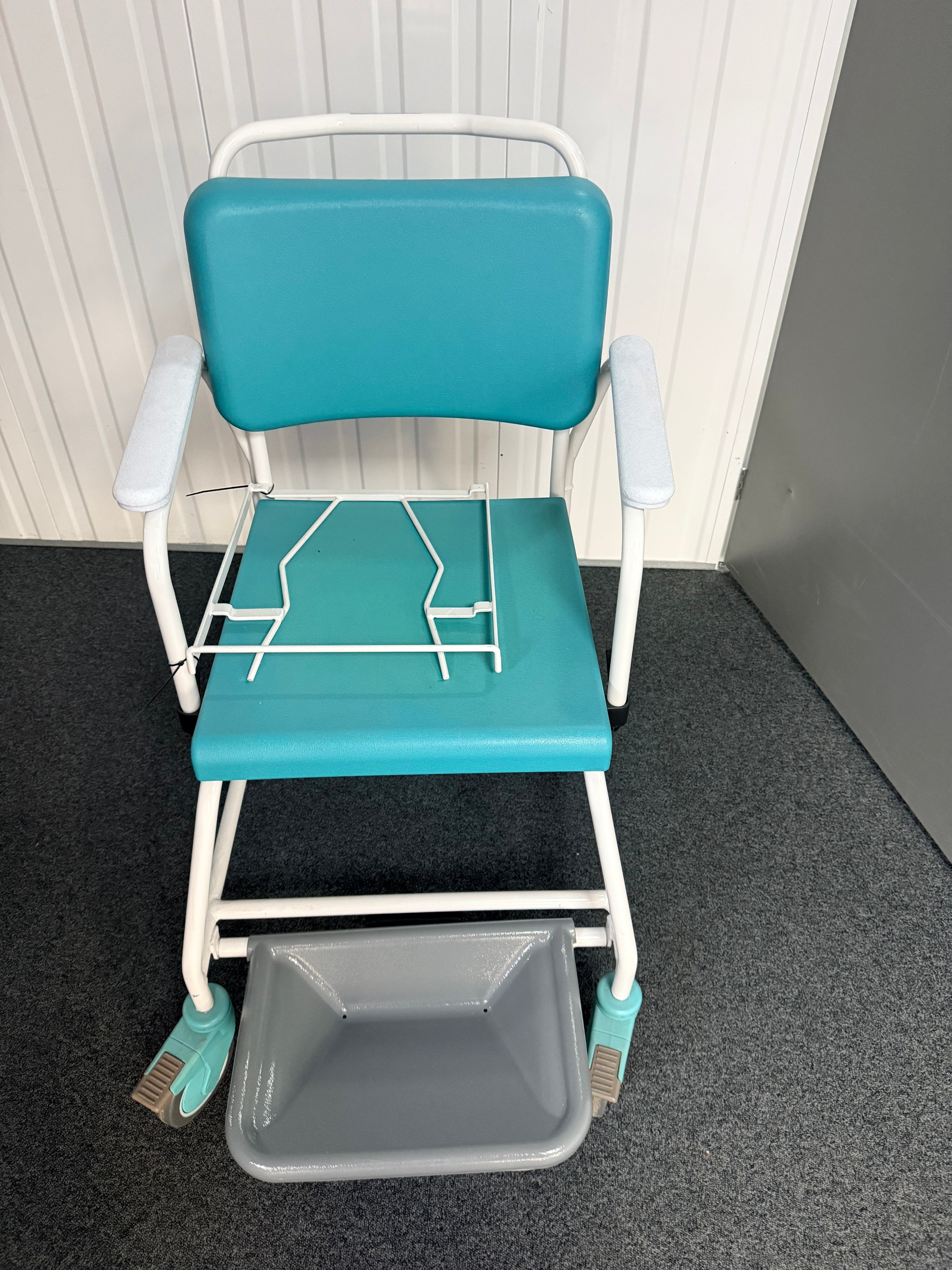 Vernachair All-in-One Commode, Sani and Shower Chair SelfiMed UK