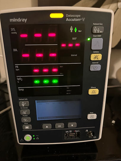 Mindray Datascope Accutorr V Plus Patient Monitors With SPO2, NIBP  & Printer Op