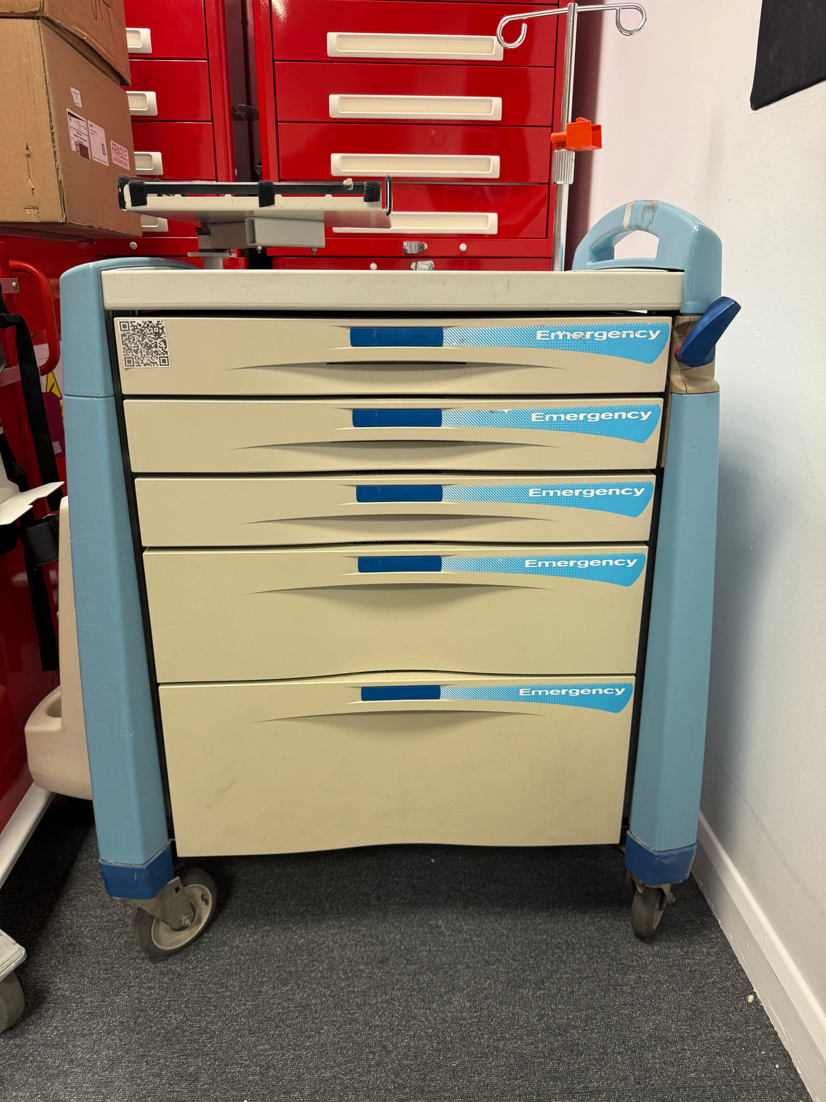 Avalo emergency trolley with IV pole and defibrillator shelf