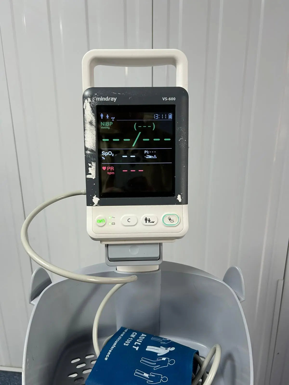 Mindray VS-600 Vital Signs Monitor on Rollstand SelfiMed UK