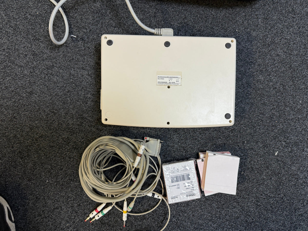 SAG Model P8000 ECG Machine with 10 Lead ECG Lead, Recording Papers and Power Cord in Carry Bag