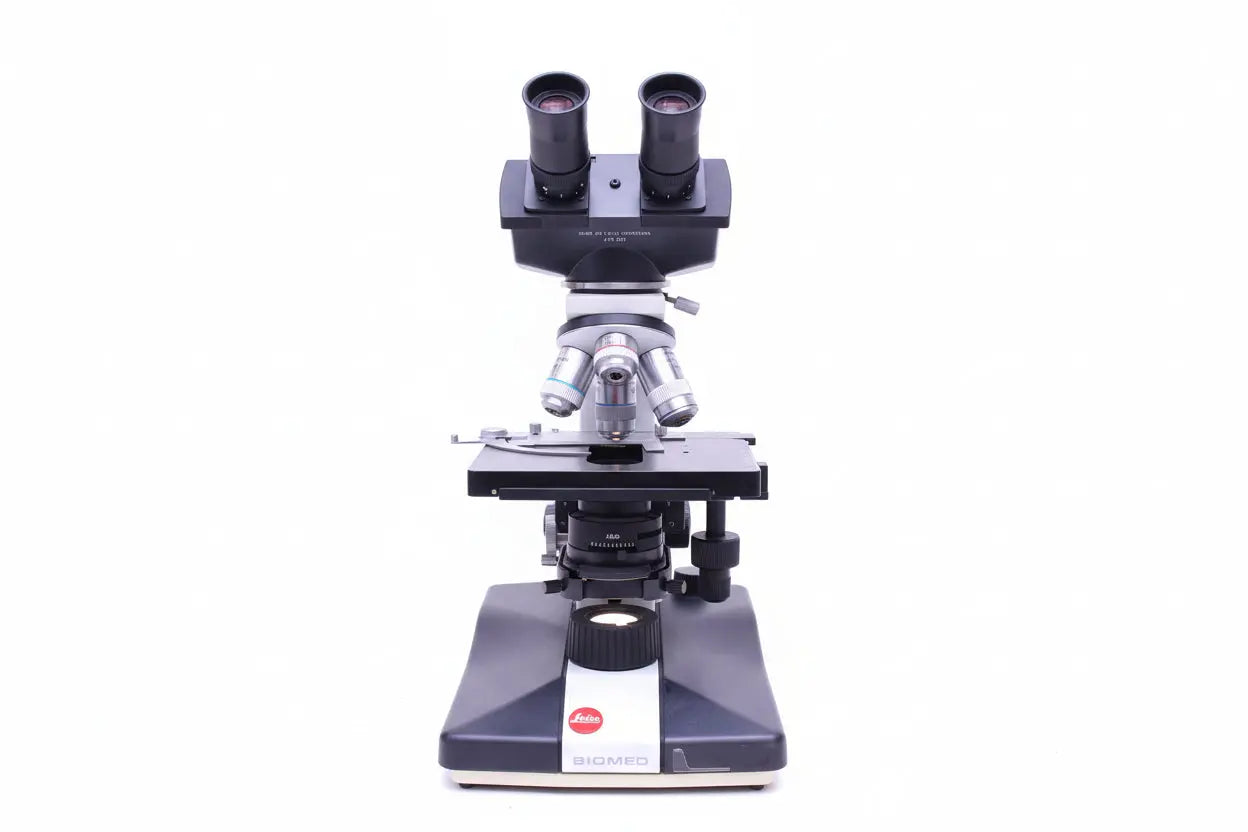 Biomed Leitz Type 020-507.010 Microscope with Accessories - SelfiMed UK