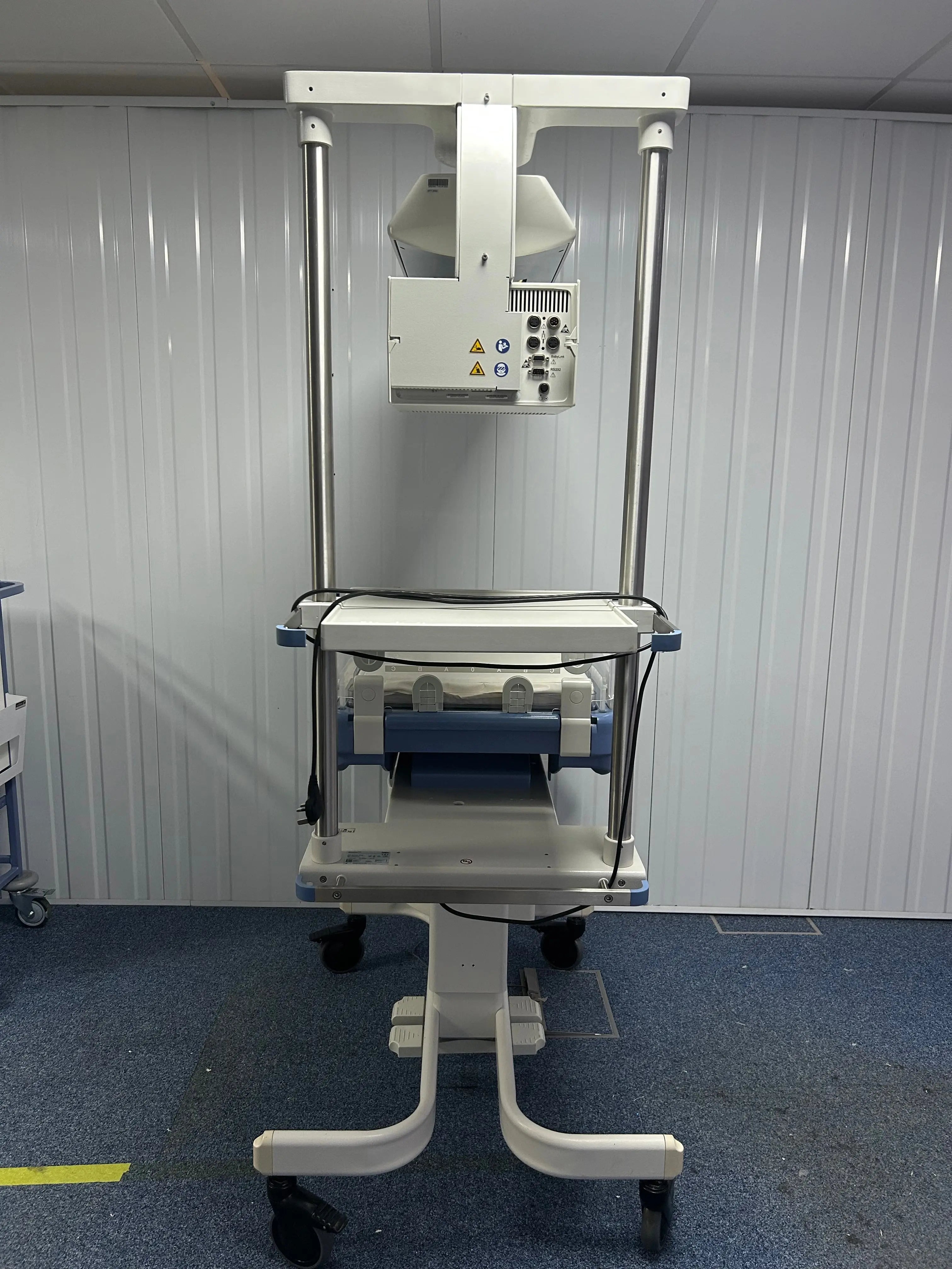 Draeger Babytherm 8000 Infant Resuscitaire  with Mattress SelfiMed UK