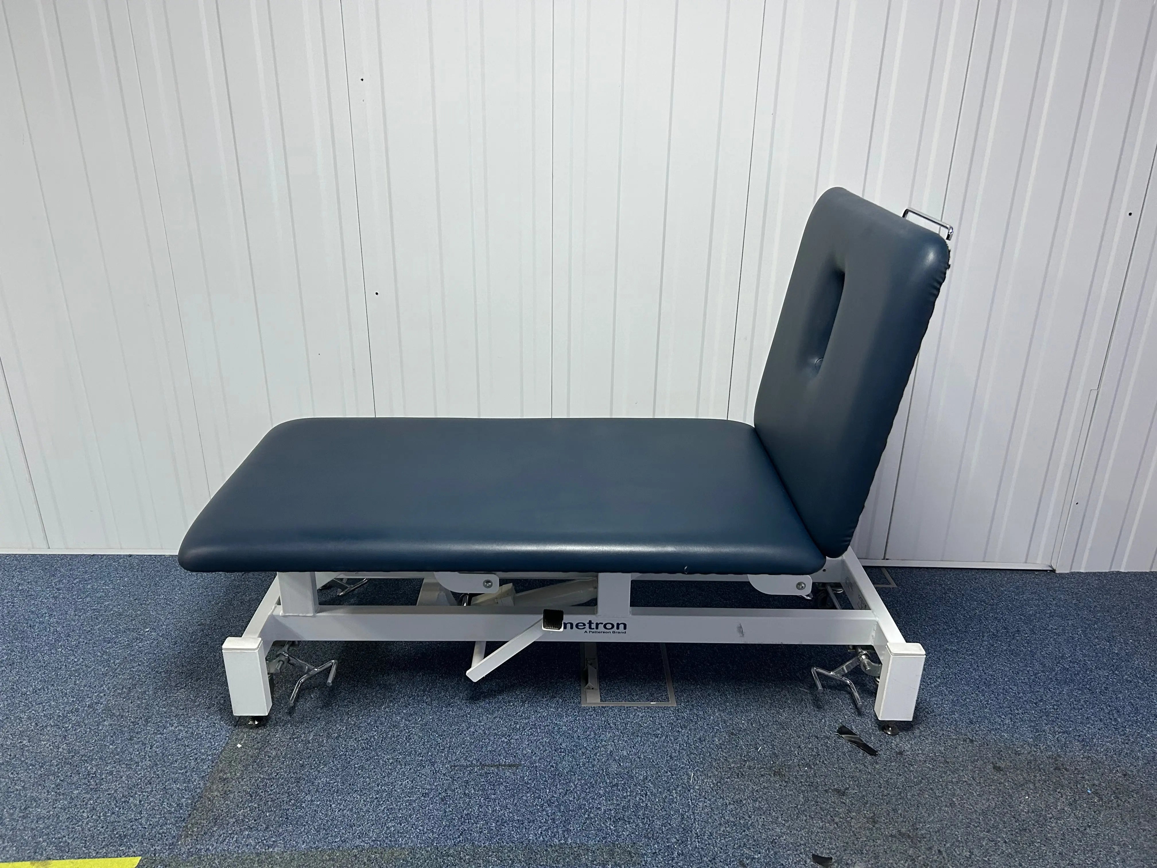 Metron Hi/LO 2-Section Hydraulic Examination Couch - SelfiMed UK