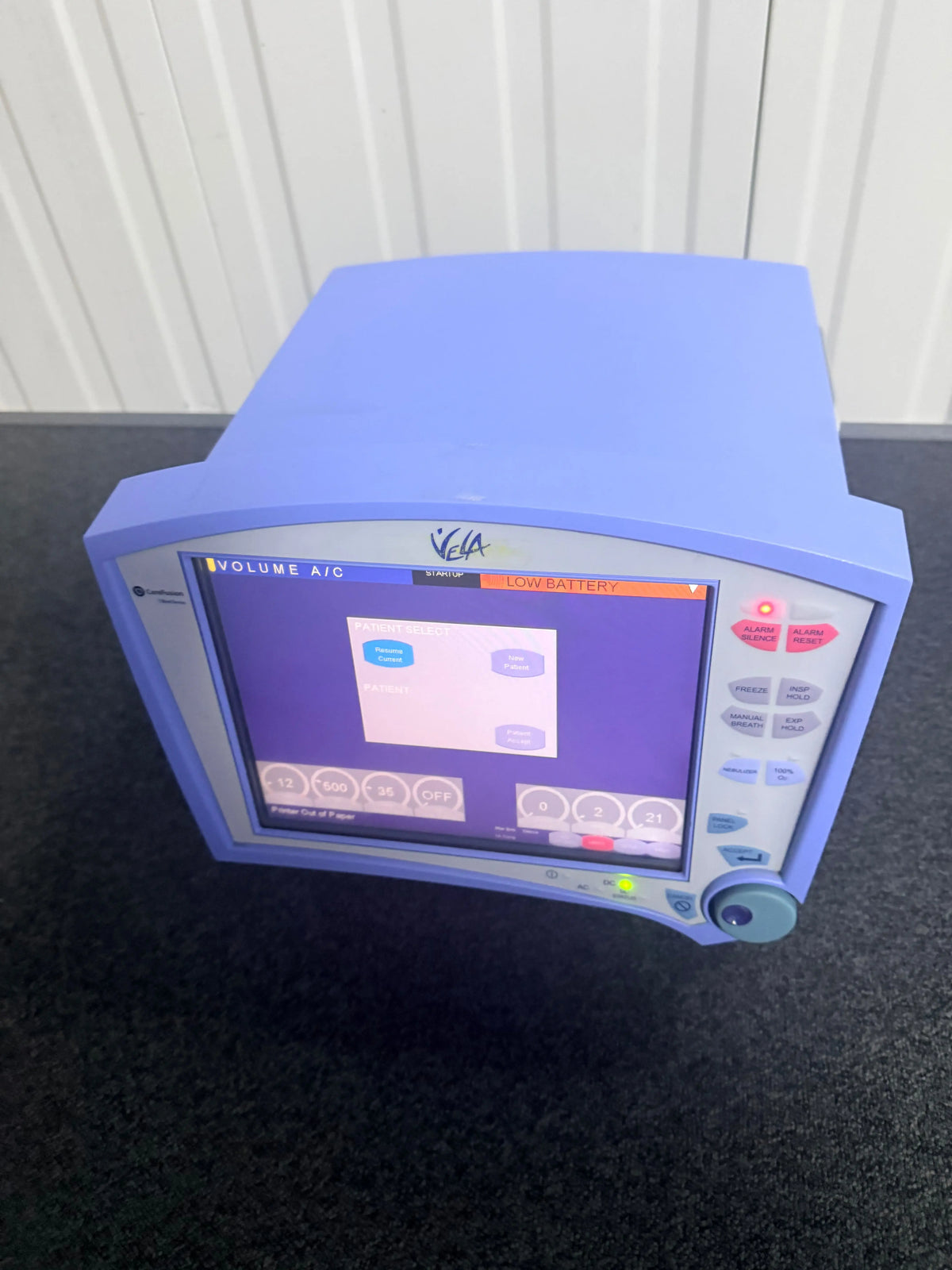 Carefusion T-Bird Series Vela Patient Ventilator SelfiMed UK