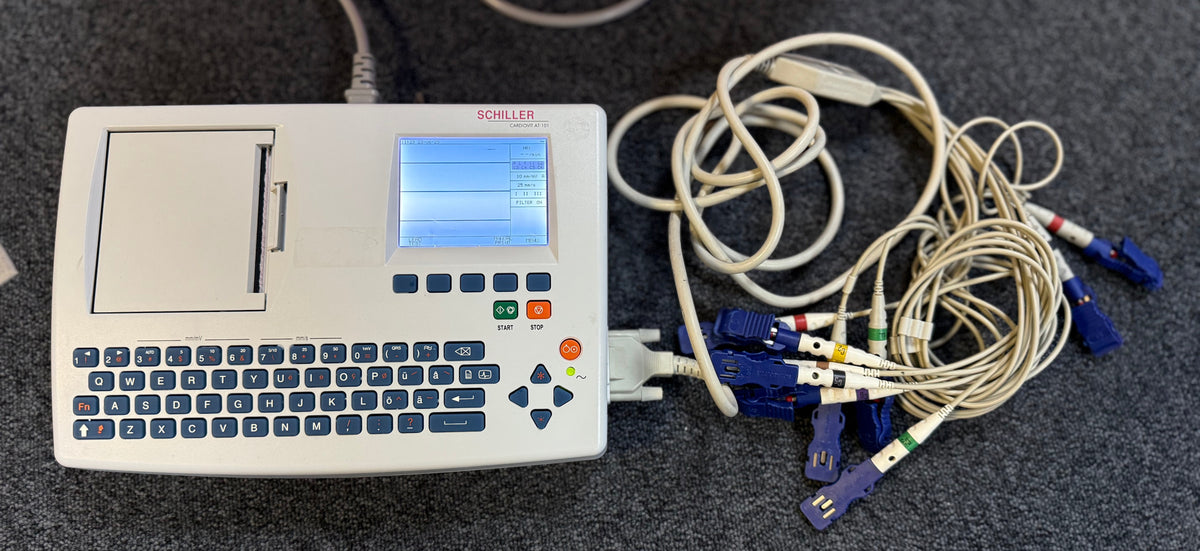 Compact ECG unit with integrated AED feature for field use