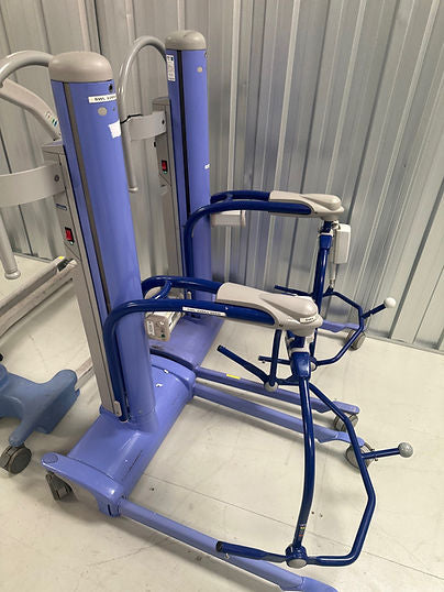 Arjo Huntleigh Maxi Move III Patient stand Lift/Hoist Scale